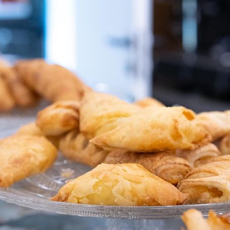 Volos Inn Hotel Eksteriør bilde
