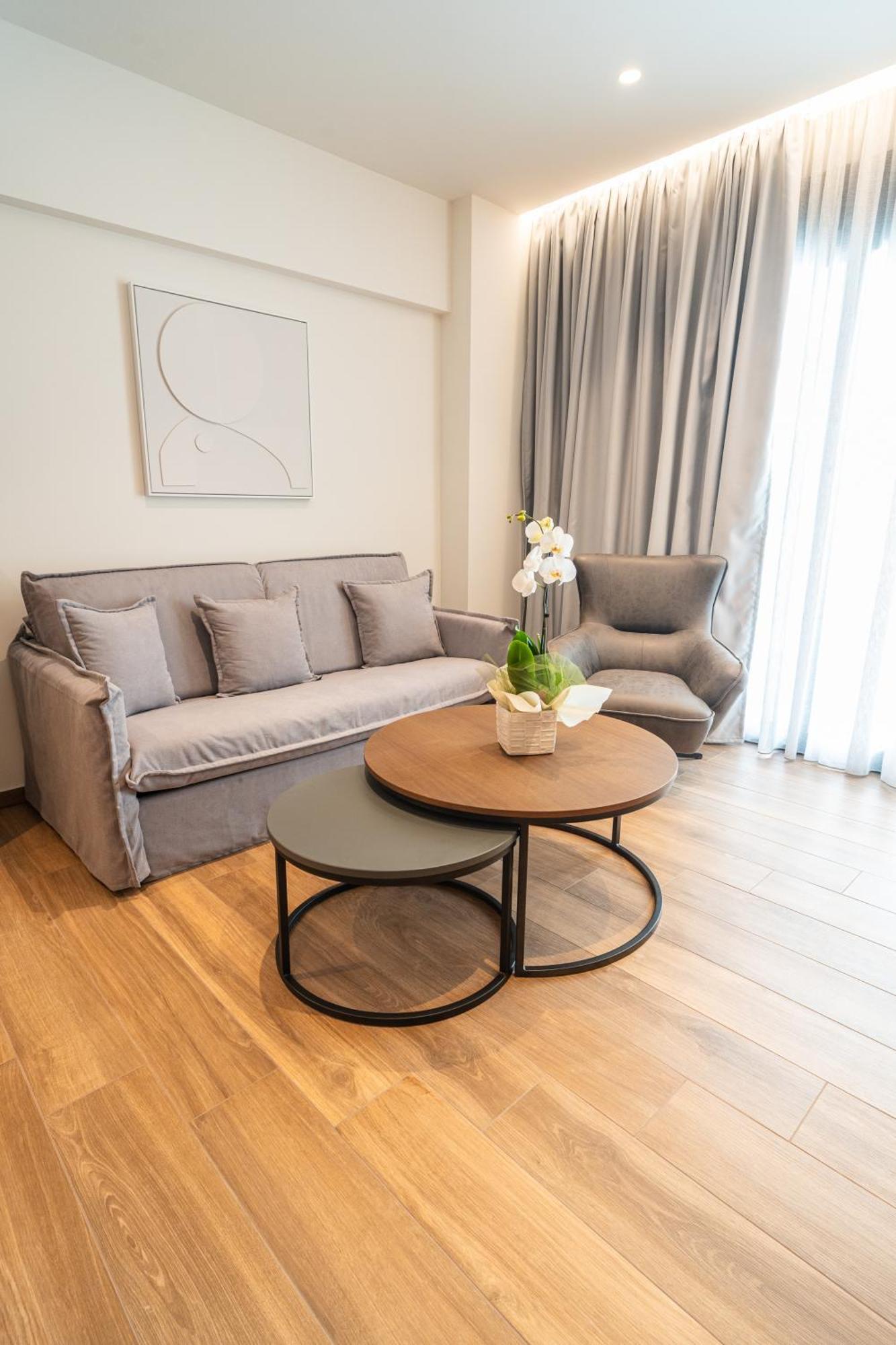 Volos Inn Hotel Eksteriør bilde